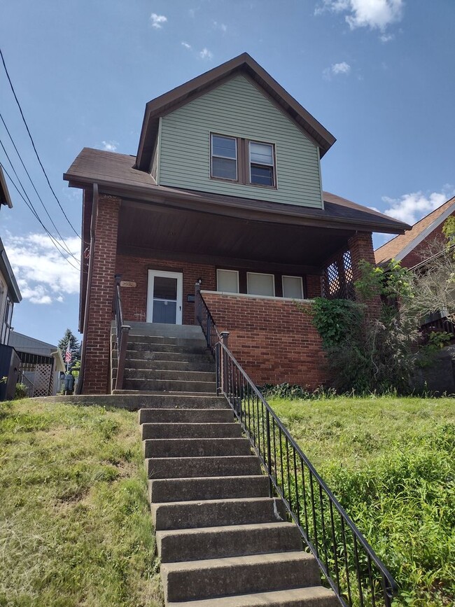 property at 2992 Ruthwood Ave