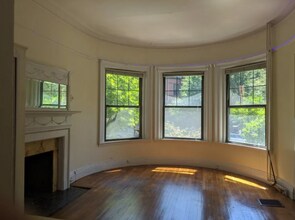 464 Beacon St, Unit 1F in Boston, MA - Foto de edificio - Building Photo