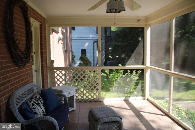 7310 Durbin Terrace in Bethesda, MD - Building Photo - Building Photo