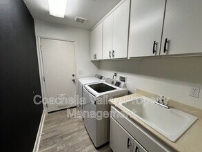 79175 Latigo Cir in La Quinta, CA - Building Photo - Building Photo