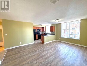 1369 Bloor St W in Toronto, ON - Building Photo - Building Photo