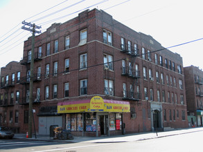 510 Riverdale Ave in Brooklyn, NY - Foto de edificio - Building Photo