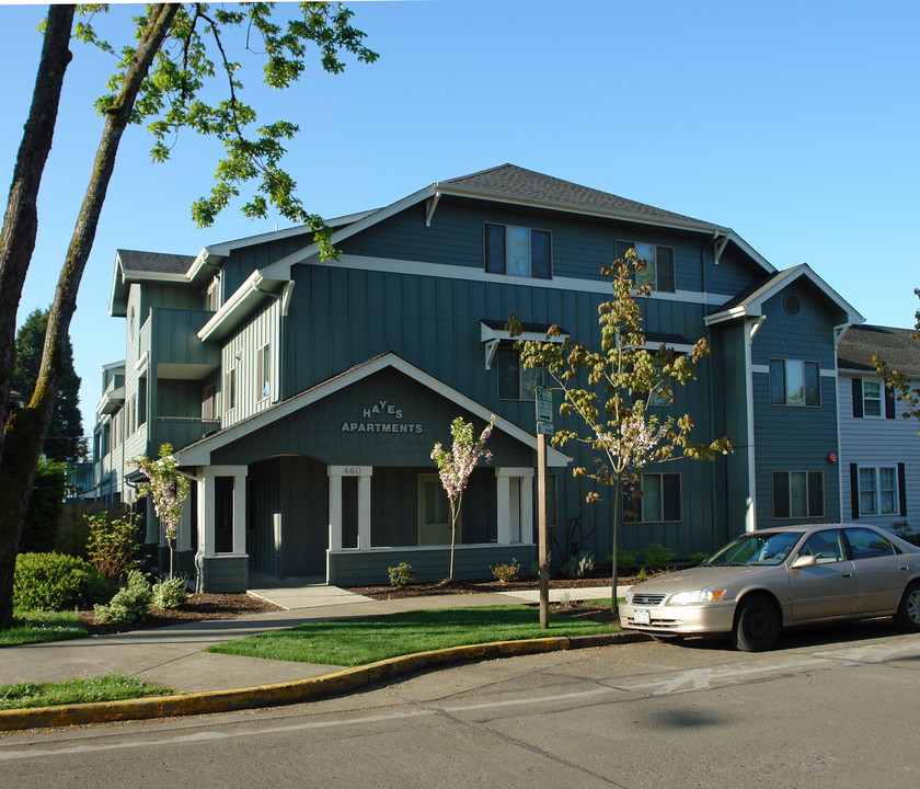 Hayes Apartments in Eugene, OR - Building Photo