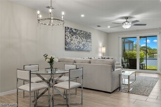 14680 Edgewater Cir in Naples, FL - Building Photo - Building Photo