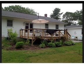 53 Hennessey Ave in Brunswick, ME - Building Photo - Building Photo