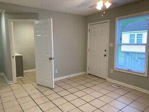 406 W Clay St-Unit -#A in Mebane, NC - Building Photo - Building Photo