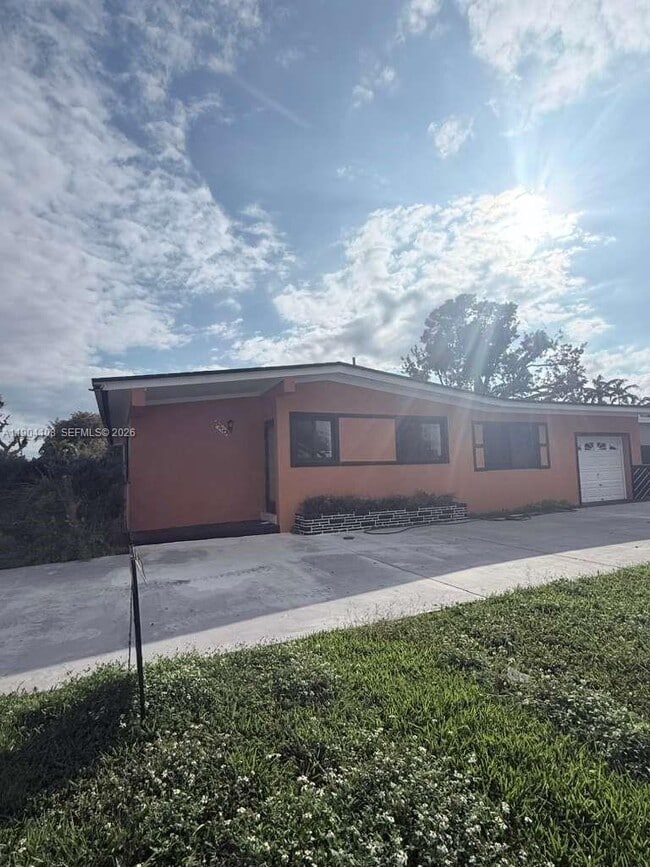 9300 SW 52nd Terrace