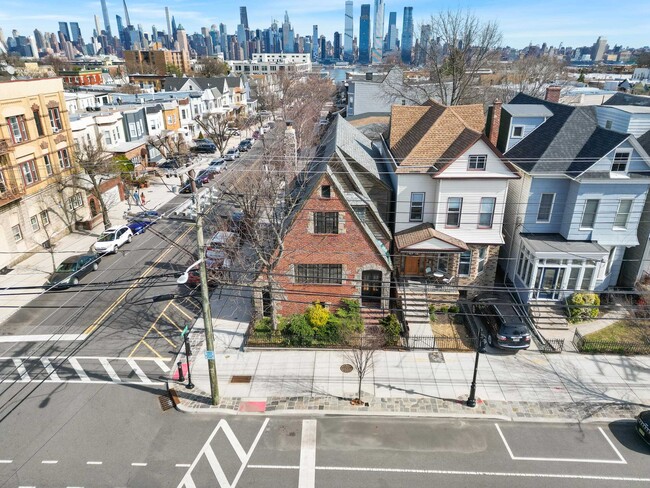 property at 2314 Palisade Ave