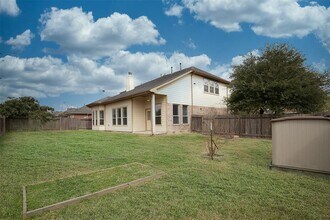 12802 Flat Creek Dr in Pearland, TX - Building Photo - Building Photo