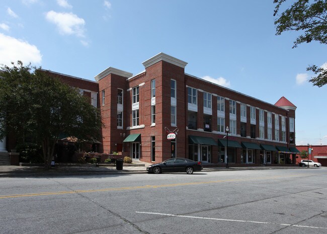 1110 College Ave SE in Covington, GA - Building Photo - Building Photo