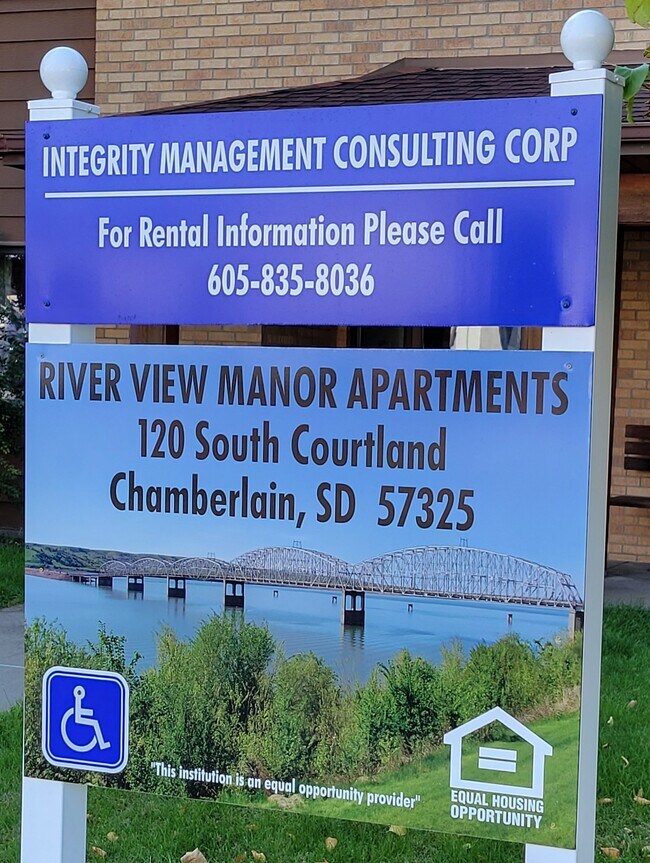 120 S Courtland St Rentals in Chamberlain, SD