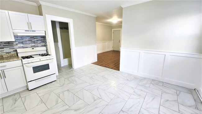 property at 1514 Pembroke St