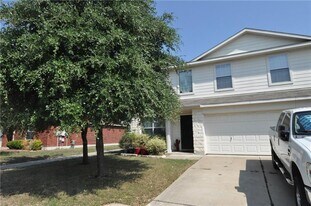 121 Pheasant Trail in Bastrop, TX - Building Photo
