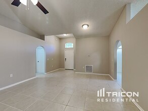 1853 Saga Ct in Middleburg, FL - Building Photo - Building Photo
