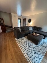 399 Willow Grove Dr in Pewaukee, WI - Building Photo - Building Photo