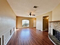 6416 Nellie Dr in Arlington, TX - Foto de edificio - Building Photo