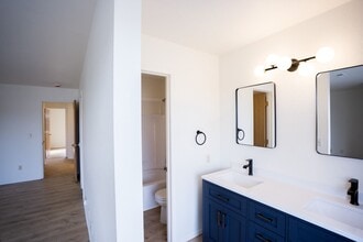 1729 W Kagy Blvd in Bozeman, MT - Building Photo - Building Photo