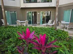 2421 NE 65th St, Unit 103 in Fort Lauderdale, FL - Building Photo - Building Photo