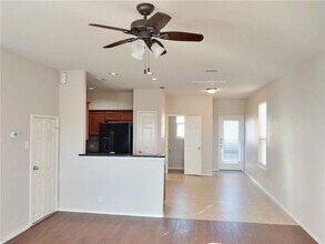 900 Craters of the Moon Blvd in Pflugerville, TX - Building Photo - Building Photo