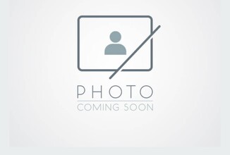 5829 254th St, Unit 2 in Little Neck, NY - Building Photo - Building Photo