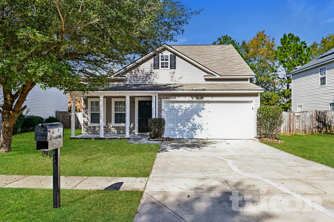 216 Meyer Ln in Columbia, SC - Building Photo