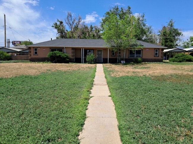 1533 Uinta St