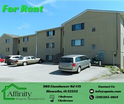 980 Eisenhower Rd in Hiawatha, IA - Building Photo