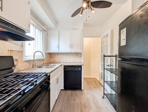 631 Balmoral Ave in Westchester, IL - Building Photo - Building Photo