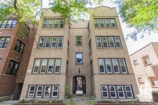 1727 W Bryn Mawr Ave, Unit 2 in Chicago, IL - Building Photo