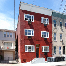 241 New York Ave in Jersey City, NJ - Building Photo - Building Photo