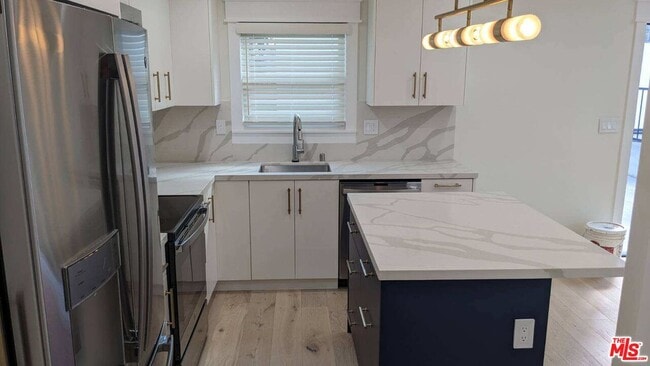 3677 3rd Ave in Los Angeles, CA - Building Photo - Building Photo