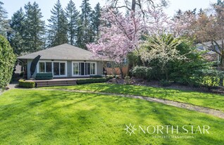 17349 Kelok Rd in Lake Oswego, OR - Building Photo