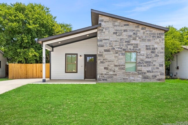 property at 510 Carol Crest St