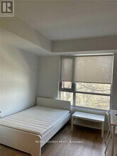 1800 Simcoe St N in Oshawa, ON - Building Photo - Building Photo