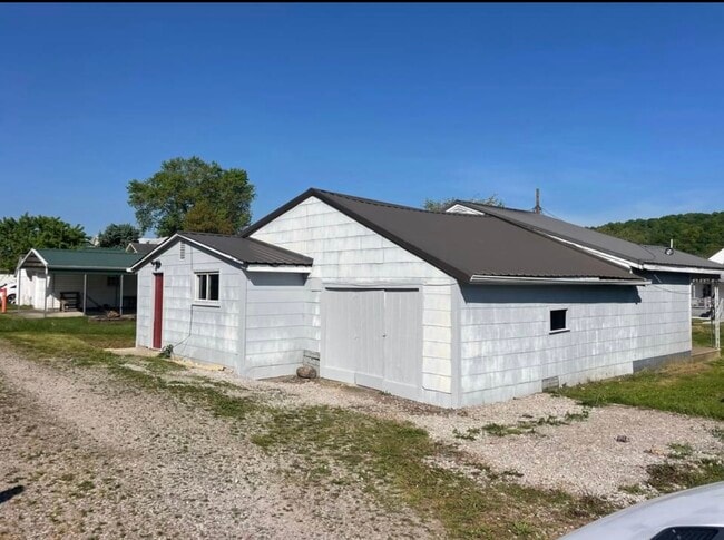 property at 108 S 2nd Ave