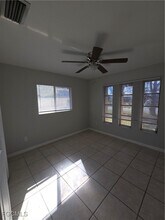 101 SE 23rd Pl in Cape Coral, FL - Building Photo - Building Photo