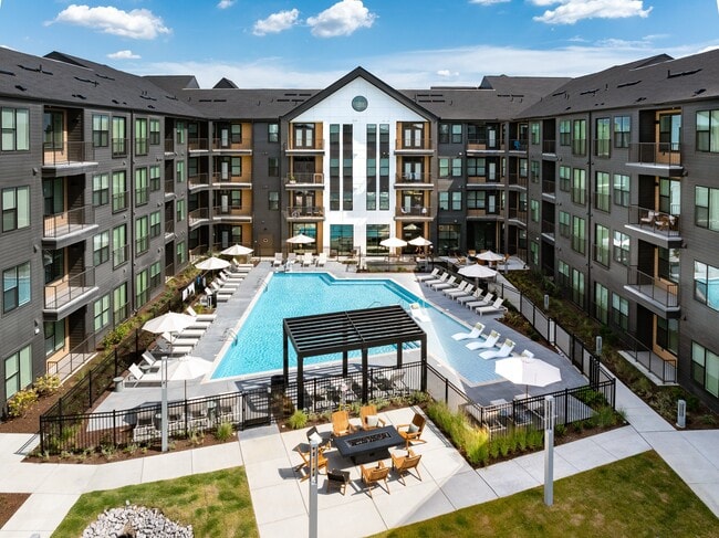 Alta City Side in Nashville, TN - Foto de edificio - Building Photo