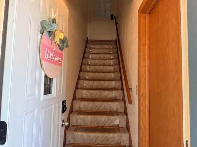 304 3rd St NE, Unit Apt C