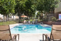 Building Photo - Ridge at San Diego Apartamentos in San Diego, California