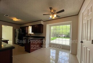 7508 Director Dr in Baton Rouge, LA - Building Photo - Building Photo