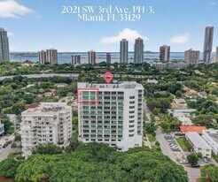 2021 SW 3rd Ave, Unit PH3 in Miami, FL - Building Photo