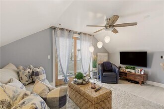 9 Bacheller St in Newport, RI - Building Photo - Building Photo