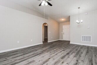 12908 Brookcrest Pl in Riverview, FL - Building Photo - Building Photo