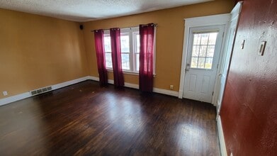 439 Goethe St, Unit Upper in Buffalo, NY - Foto de edificio - Building Photo