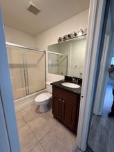 10911 Rochester Ave in Los Angeles, CA - Building Photo - Building Photo
