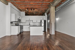 Old Townley Lofts in Kansas City, MO - Building Photo