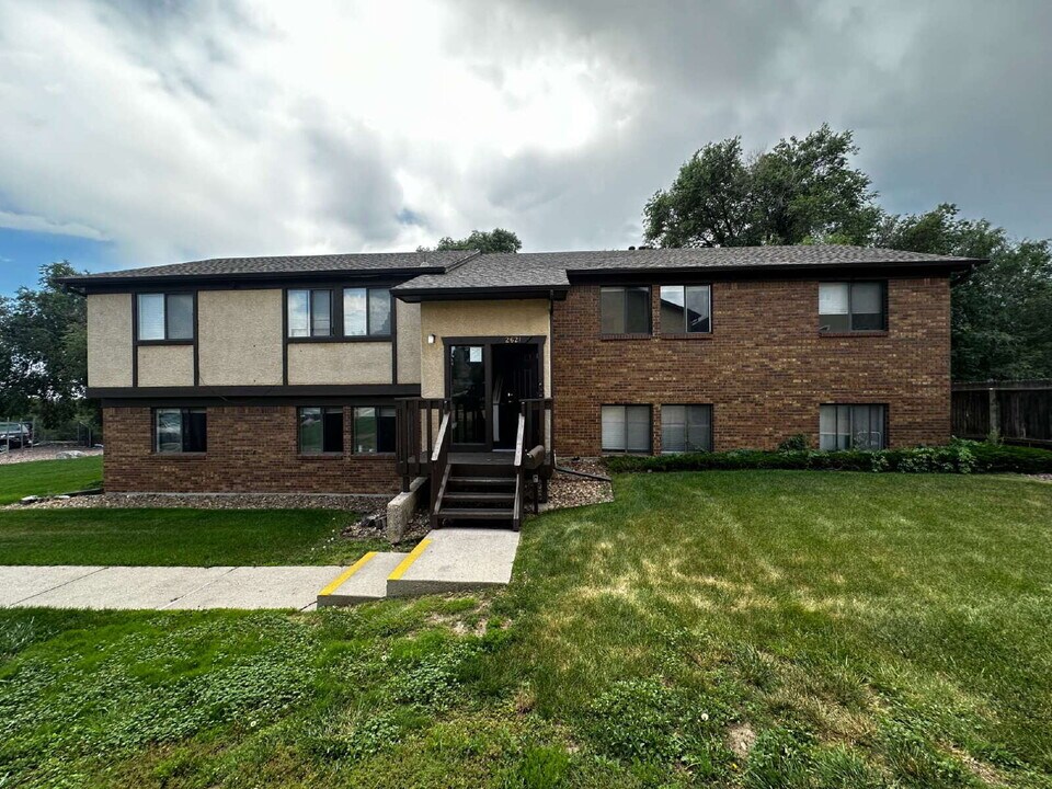 2621 E Uintah St in Colorado Springs, CO - Building Photo