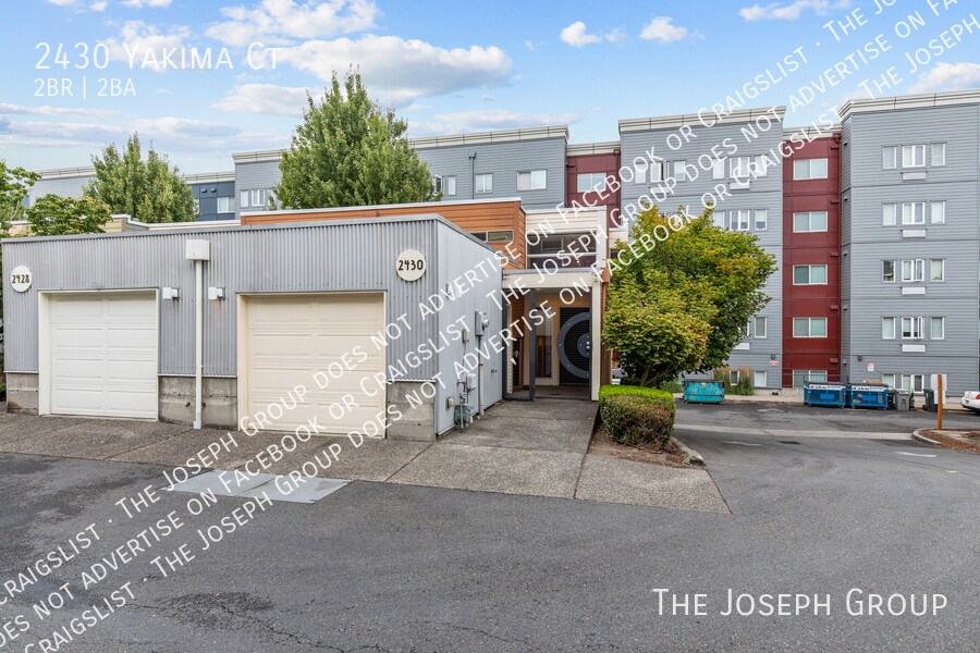 2430 Yakima Ct in Tacoma, WA - Building Photo