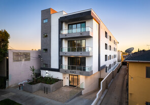 5342 Fountain Ave. in Los Angeles, CA - Building Photo