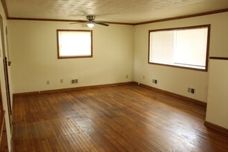 3301 Scottwood Rd in Columbus, OH - Building Photo - Building Photo